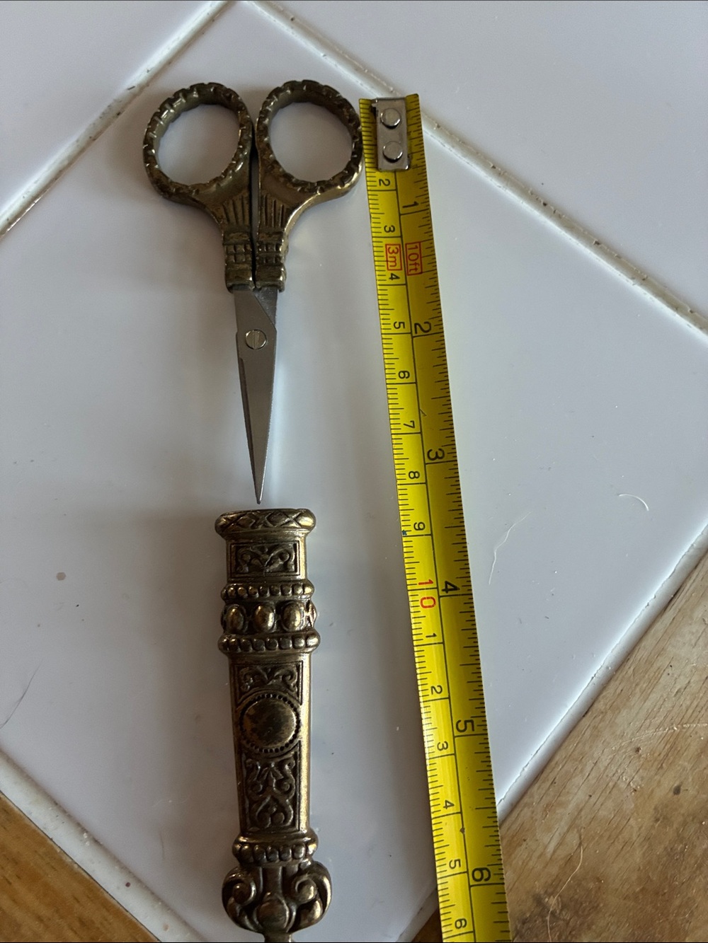 Antique-Style Ornate Scissor Candle Wick Trimmer - Brass Tone - Picture 4 of 4